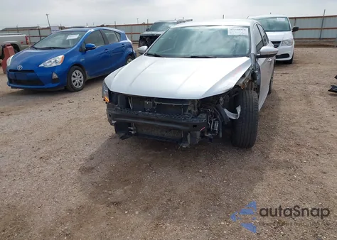 2017 Volkswagen Passat 1.8T R-Line z USA, uszkodzony, nr VIN 1VWDT7A36HC066036